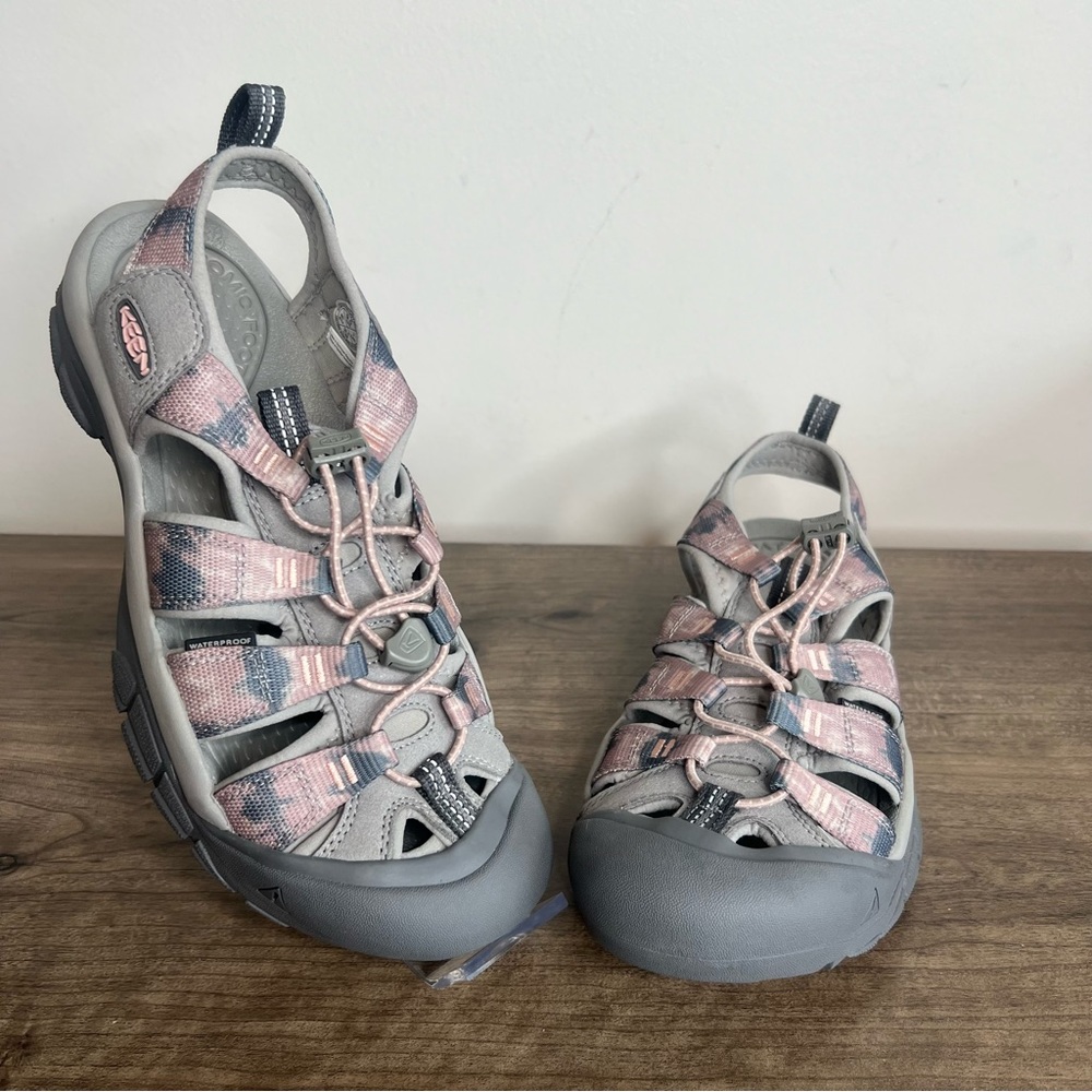 Keen Newport H2 Fawn Tie Dye Women's Closed Toe Sandal Size 9.5 SKU#S9-11-121
